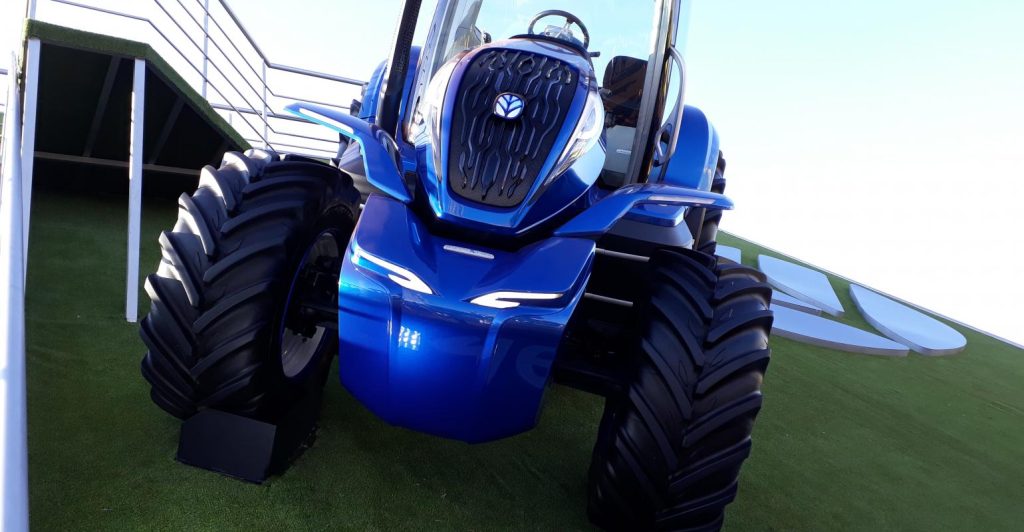 Começa a funcionar o 1º trator movido a metano do mundo!