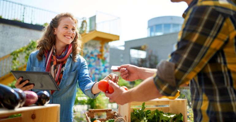 Conexão direta com rede varejista beneficia trabalho de pequenos produtores