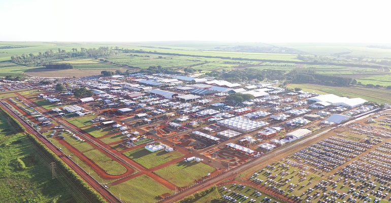 Parceria e conectividade: penúltimo dia da Feira Agrishow premia Startups, faz encontro de comunidades e conecta expositores e produtores