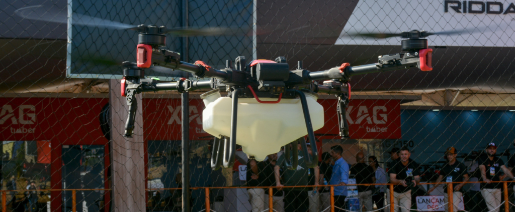 Solução que vem do céu: conheça as novas tecnologias em drones agrícolas