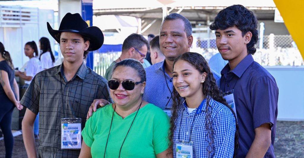 Agrishow registra aumento de visitação de jovens durante a feira