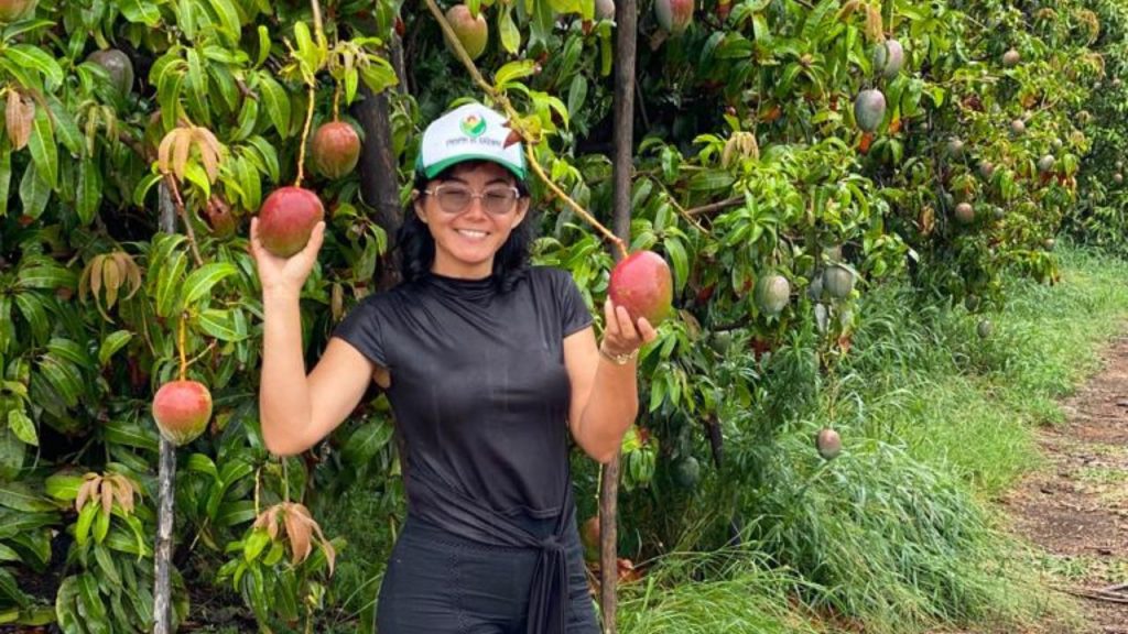 Ano da Mulher Agricultora: Conheça Mineia Kazume, protagonista da manga no Vale do São Francisco