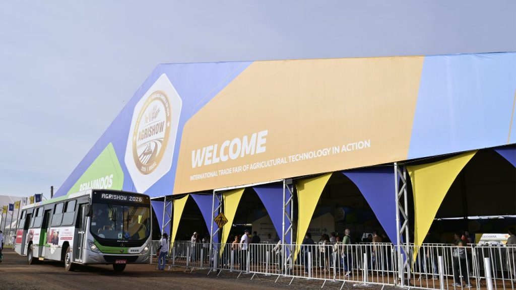 Agrishow 2026: máquinas que falam, aprendem e ajudam na tomada de decisão no campo 