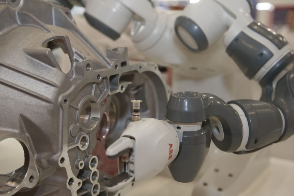 Segmento de robótica tem novas tecnologias para otimizar produção com inteligência e segurança