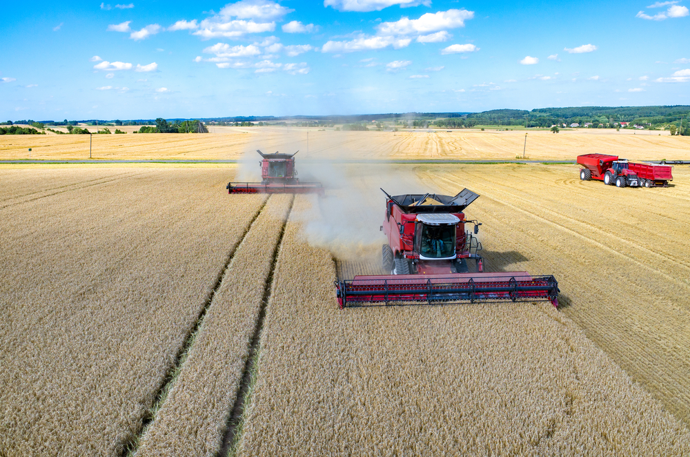 Entenda como a inovação da indústria de máquinas tem ajudado a desenvolver o setor agrícola
