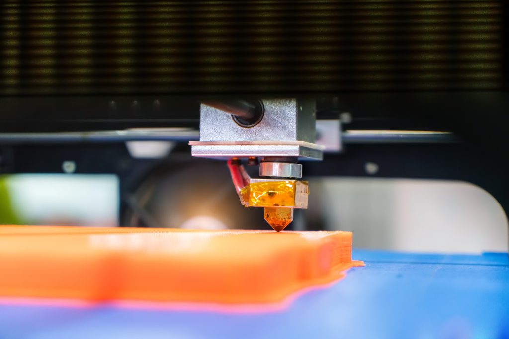 Entenda por que combinar usinagem e manufatura aditiva na indústria