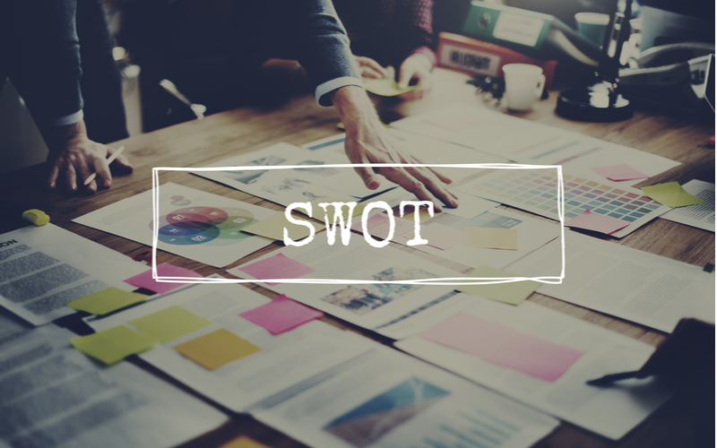 Matriz SWOT: como aplicar na sua indústria e o que ela pode fazer por você