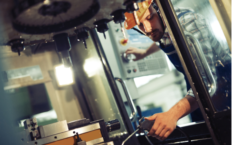 Fortalecendo a indústria