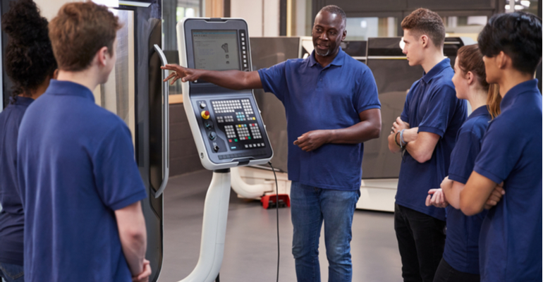 Indústria 4.0: Tecnologias disruptivas e as habilidades necessárias ou desejáveis para novos engenheiros