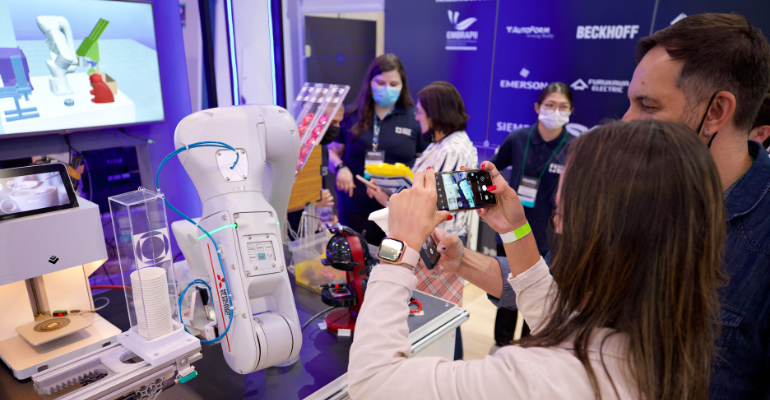 Como aprender robótica industrial: cursos, experiências e futuro do setor