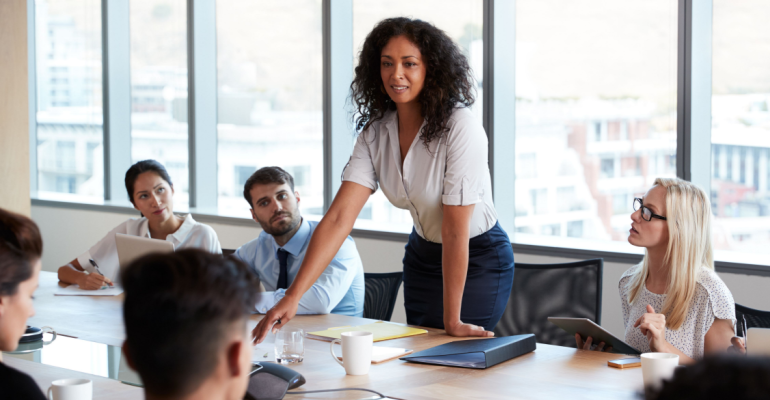 Tudo o que você precisa saber sobre liderança na indústria