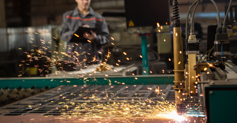 Descubra o que avaliar antes de comprar um sistema de corte a plasma CNC