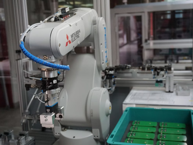 máquina que tem os benefícios das smart machines na indústria