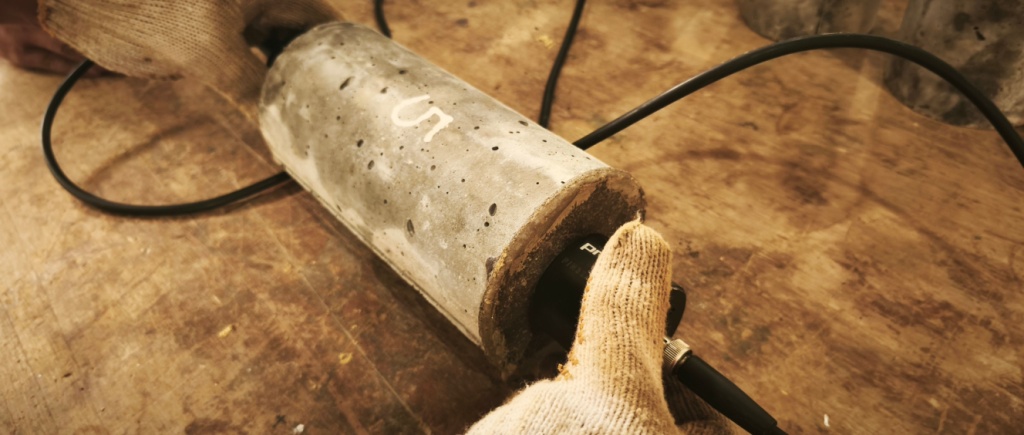 Tecnologia ultrassônica na produção de concreto: redução de CO₂ e ganhos de resistência inicial