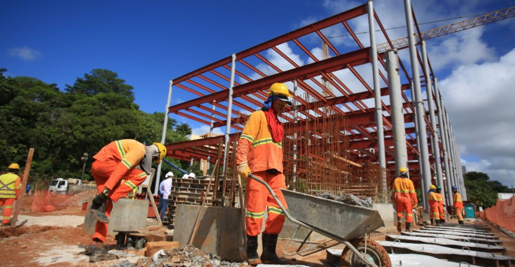 Crise de mão de obra na construção civil exige investimento em qualificação