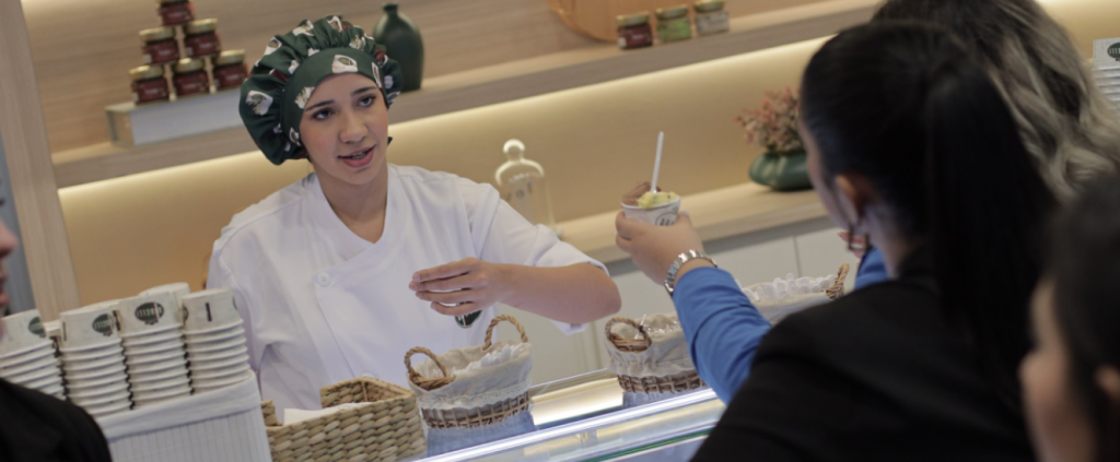 Engajamento do público: como criar experiências memoráveis no estande