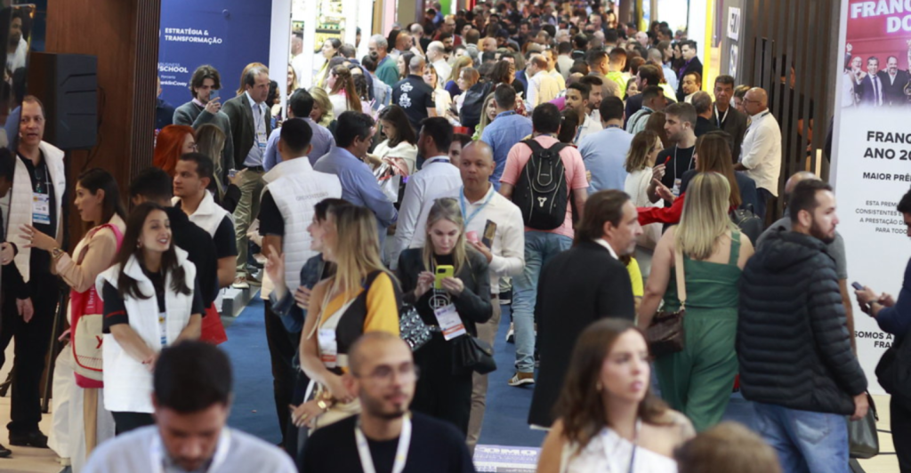 Patrocínio digital em eventos: estratégias, benefícios e formatos para apostar