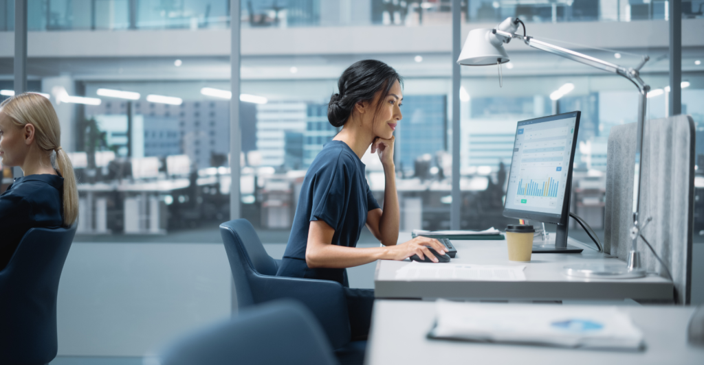 Como engajar a indústria do plástico com ações multimídia em portais especializados