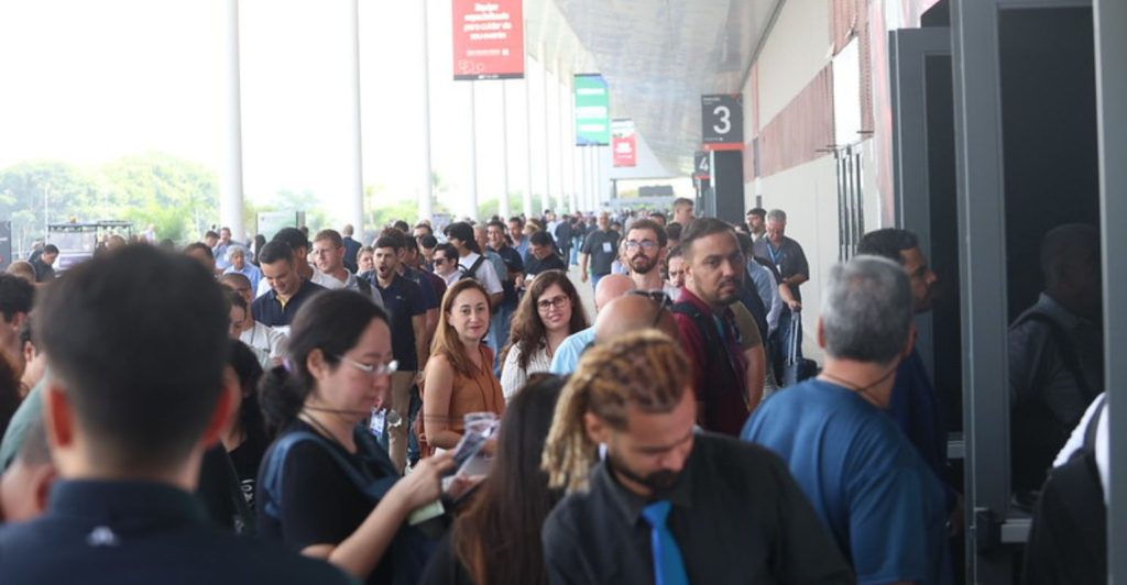 CAEX: como o Centro de Atendimento ao Expositor impacta diretamente sua participação em eventos