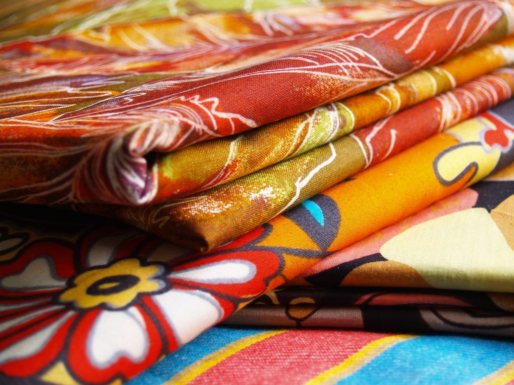 Polo têxtil paraibano investe em maquinário para estamparia digital e produz até 300 peças por hora