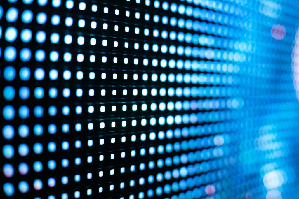 Você conhece as 3 grandes vantagens da sinalização digital? Descubra já