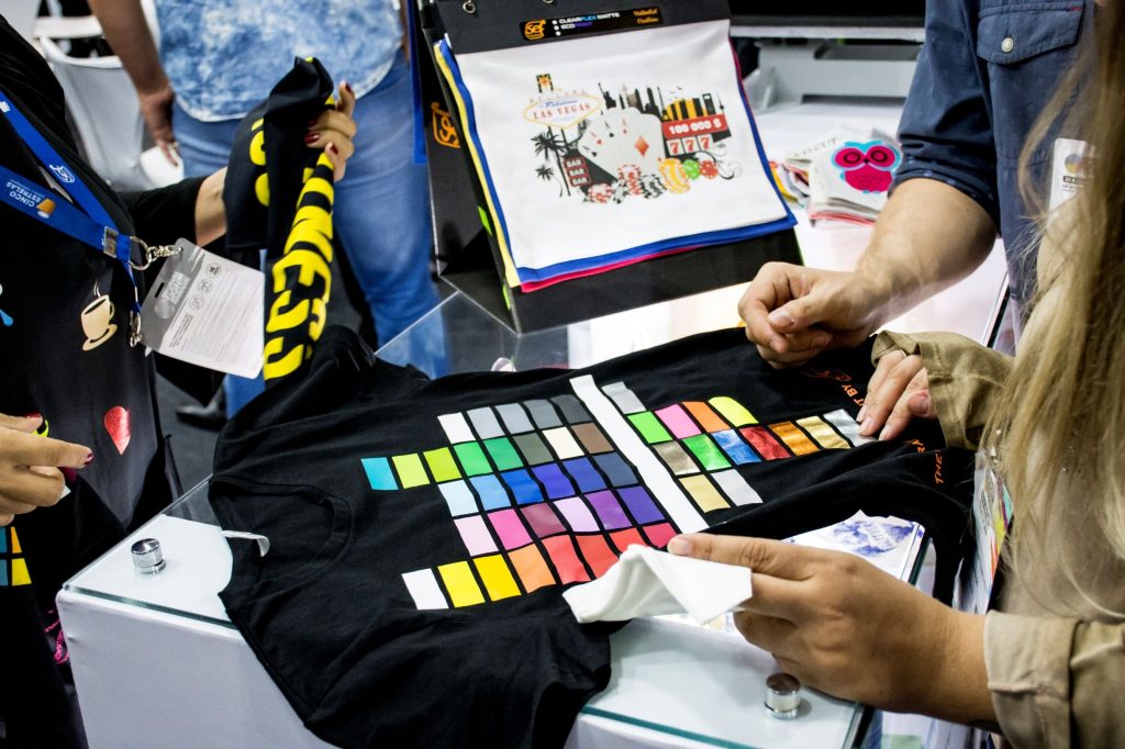 Impressão direta em tecido ou sublimação: veja o custo x benefício de cada método