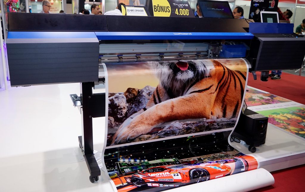 Linha de impressoras com gerenciamento remoto é boa opção para iniciantes e empresários experientes