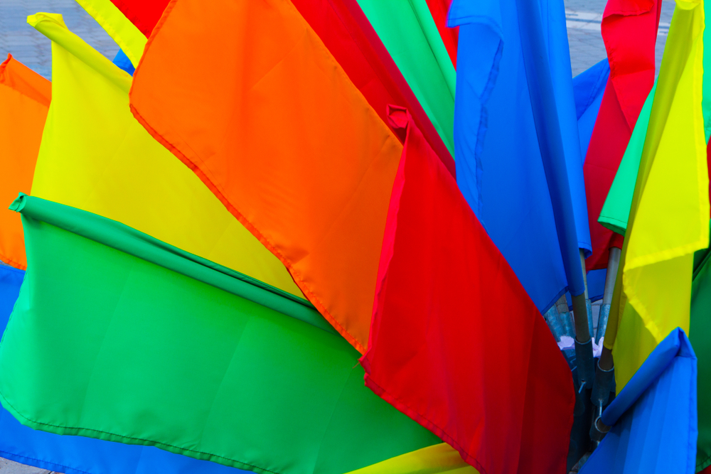 Comunicação visual em tecido traz vantagens para seu negócio