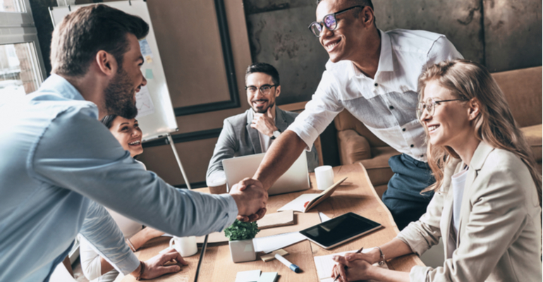 4 passos para se aproximar de agências de comunicação visual