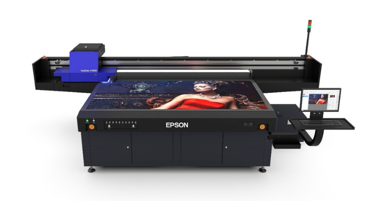 Epson lança sua primeira impressora UV de base plana para grandes formatos