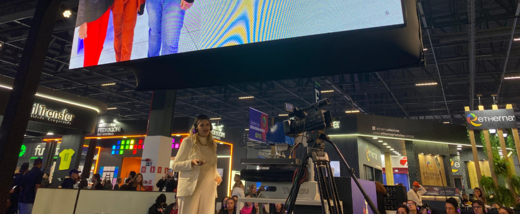 Empresária de Sucesso: como empreendedora alcançou faturamento de 100K com Personalizados