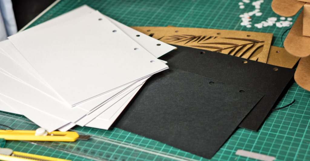 Guia completo de papelaria personalizada: materiais, técnicas e acabamentos especiais