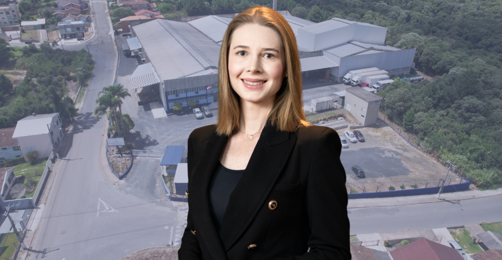 Liderança feminina na indústria de papéis e embalagens com Camila Münch