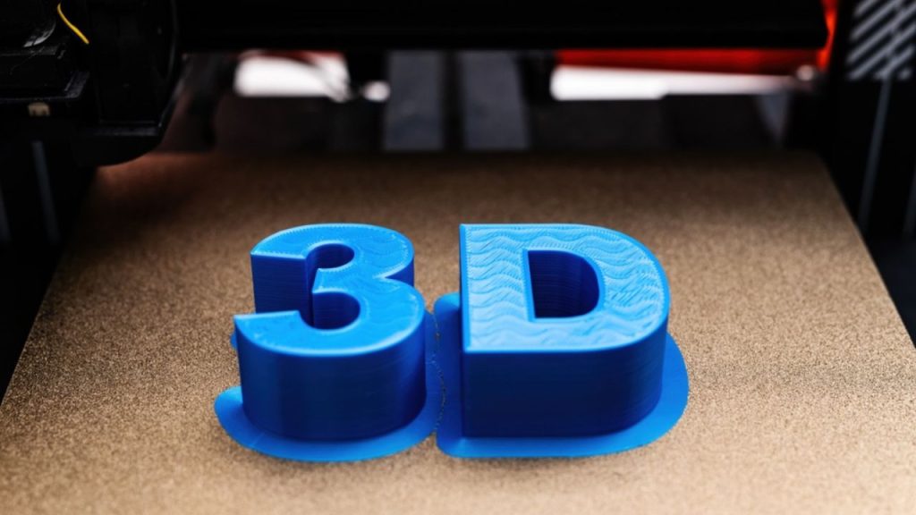 Impressão 3D e iluminação redesenham mercado de letra caixa