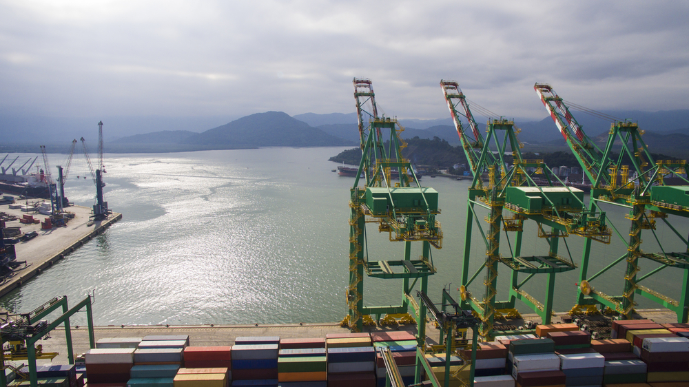 Cabotagem pode reduzir pela metade o custo do frete para a indústria