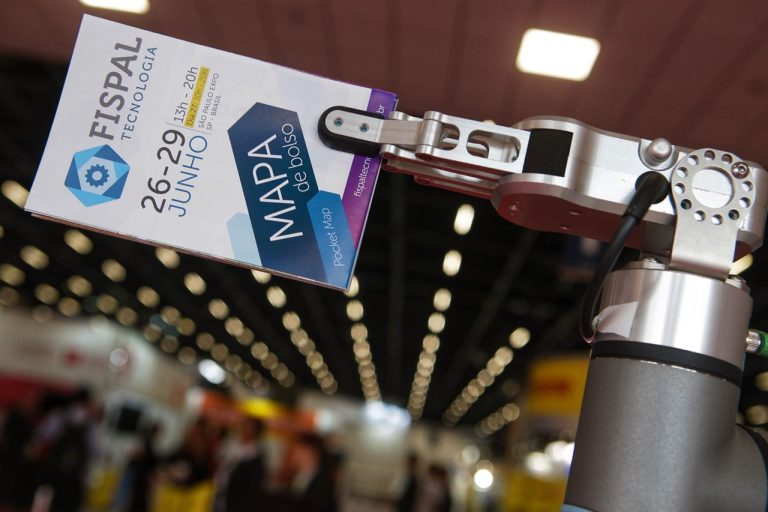 robo_ur3_universal_robots_fispal_tecnologia