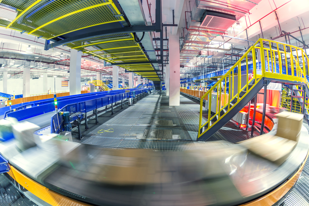 Linha de transportadores otimiza processo produtivo na indústria