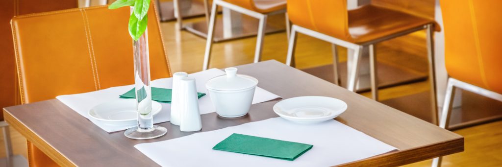 E-book: Escolha os móveis certos para seu estabelecimento de alimentação fora do lar