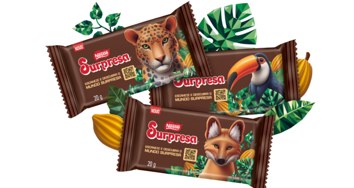 A imagem mostra três embalagens de chocolate da linha "Nestlé Surpresa", um produto clássico da Nestlé que foi relançado com foco em experiência educativa e visual, voltada principalmente ao público infantil e nostálgico.
