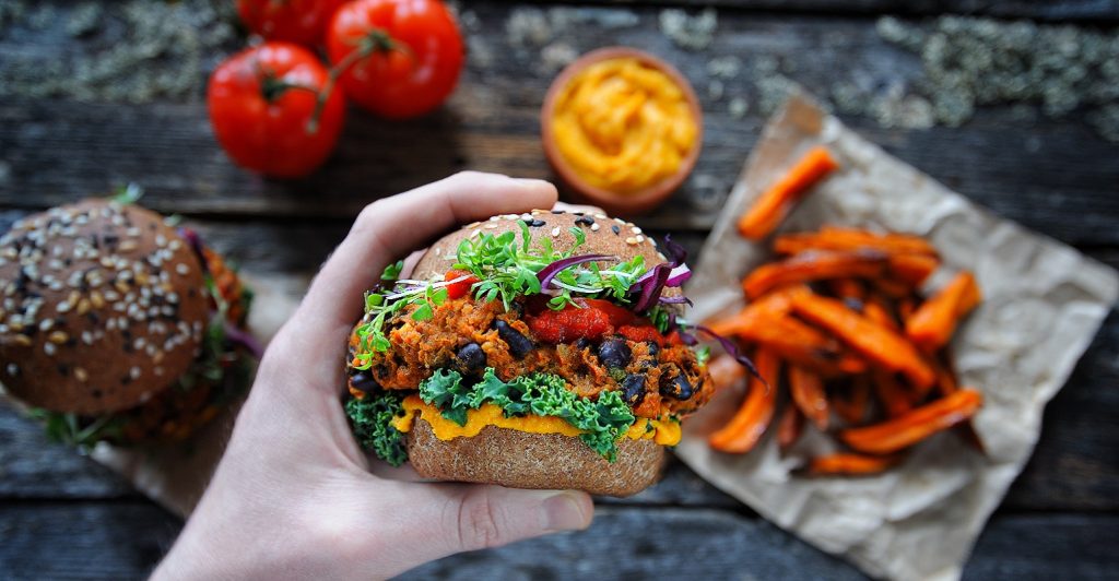 Cardápio à base de plantas ganha força no food service