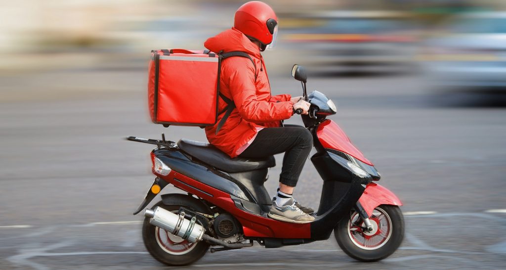 Delivery: é melhor investir no marketplace ou no canal próprio?