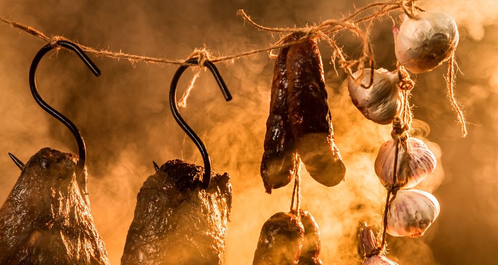 Defumação de carnes: uma técnica de conservação ancestral