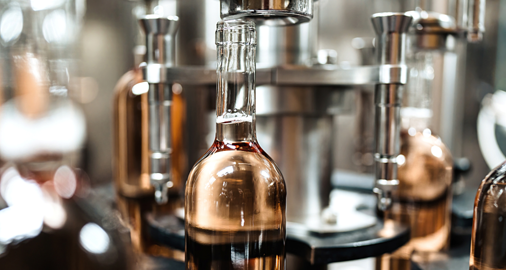 Da coleta da água até o envase: soluções acessíveis para pequenas indústrias de bebidas