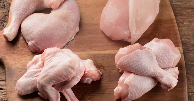 Adesivo é ferramenta para verificar qualidade da carne de frango
