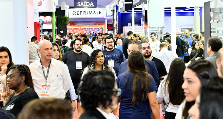 visitantes na Fispal Food service 2024.png