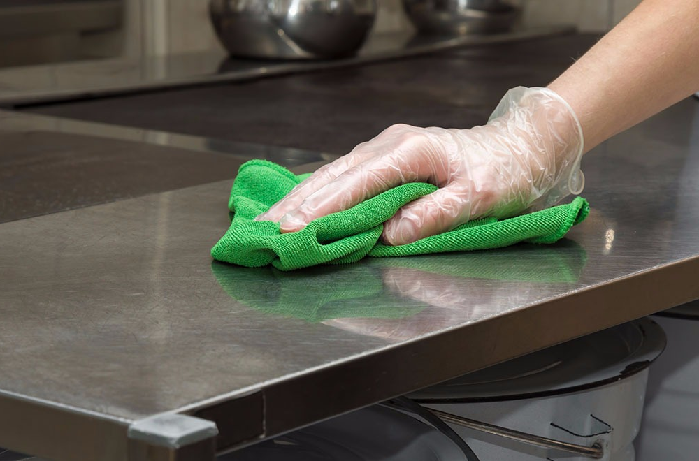 Kit de limpeza profissional: o fundamental no food service