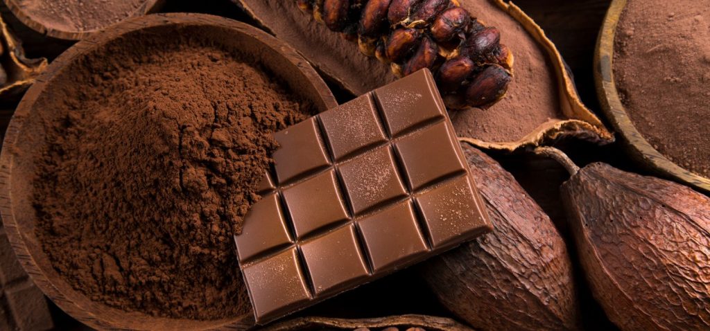 Tendências de chocolates para 2025: ingredientes e inovações que estão transformando o setor