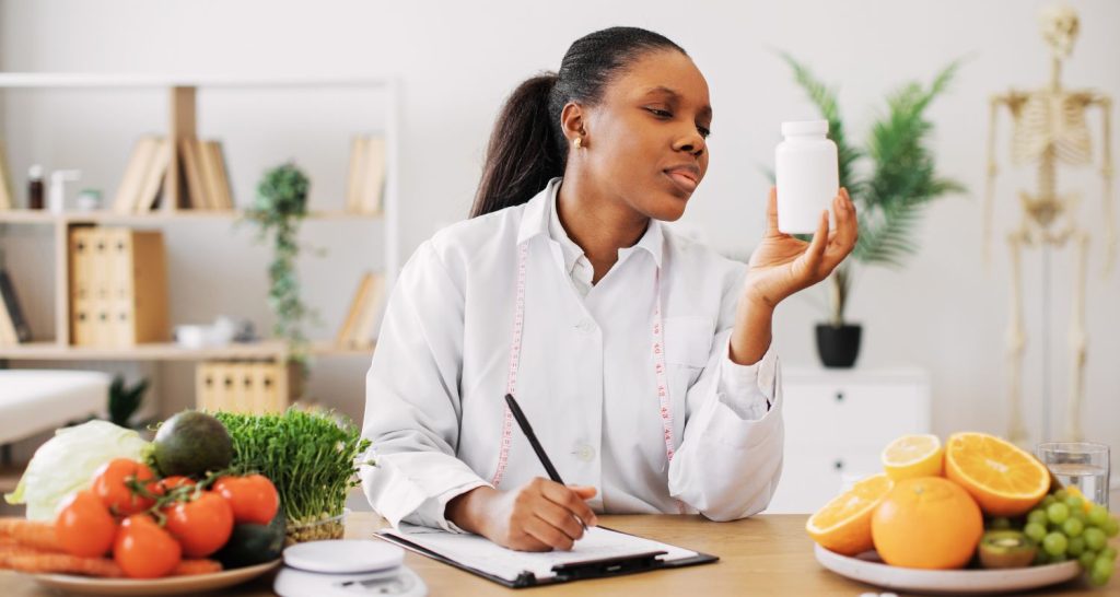 Entre a saciedade e a saúde: O papel dos suplementos no uso de GLP-1
