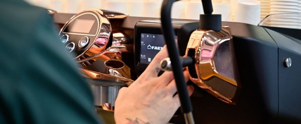 Máquinas de café profissionais: a fusāo entre tecnologia e design 