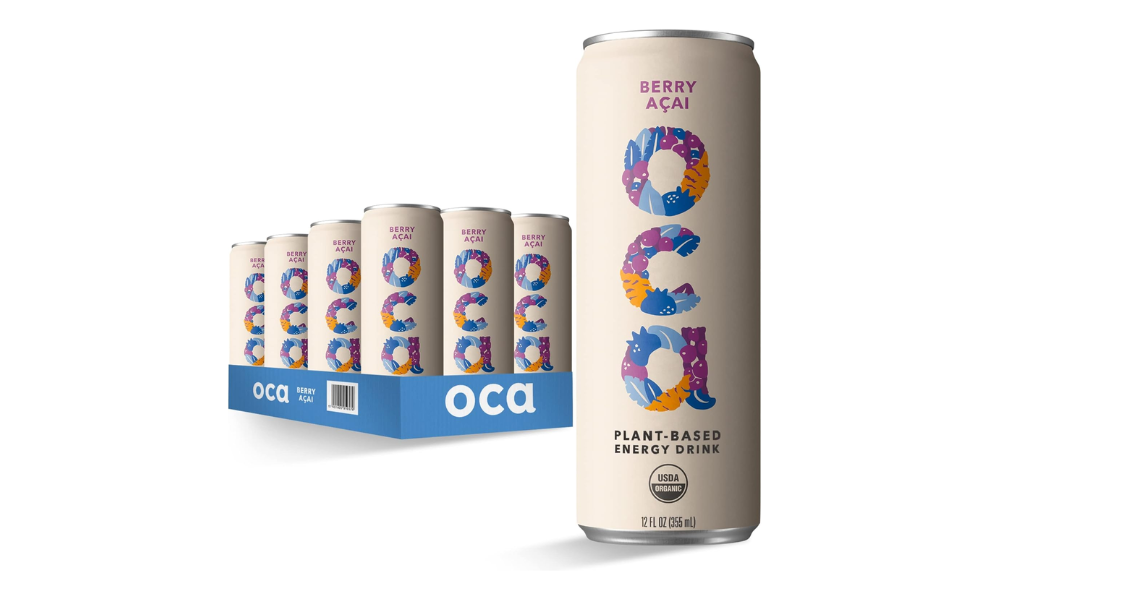 A imagem mostra uma bebida energética da marca OCA, com destaque para seu posicionamento plant-based e orgânico. A lata tem um design moderno e minimalista, com o nome da marca escrito em letras grandes e coloridas.